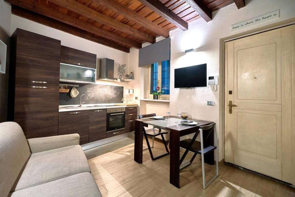 Grazioso Monolocale Nel Cuore Di Brera Milan Luaran gambar